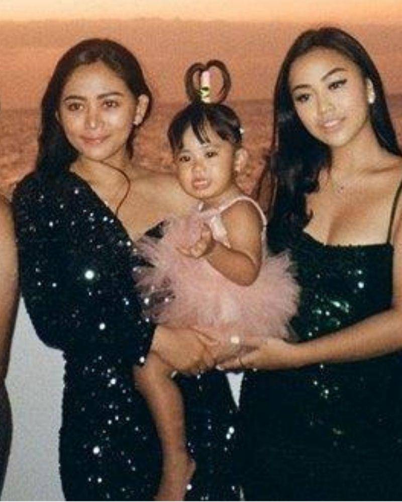 Instagram.com/rachelvennya